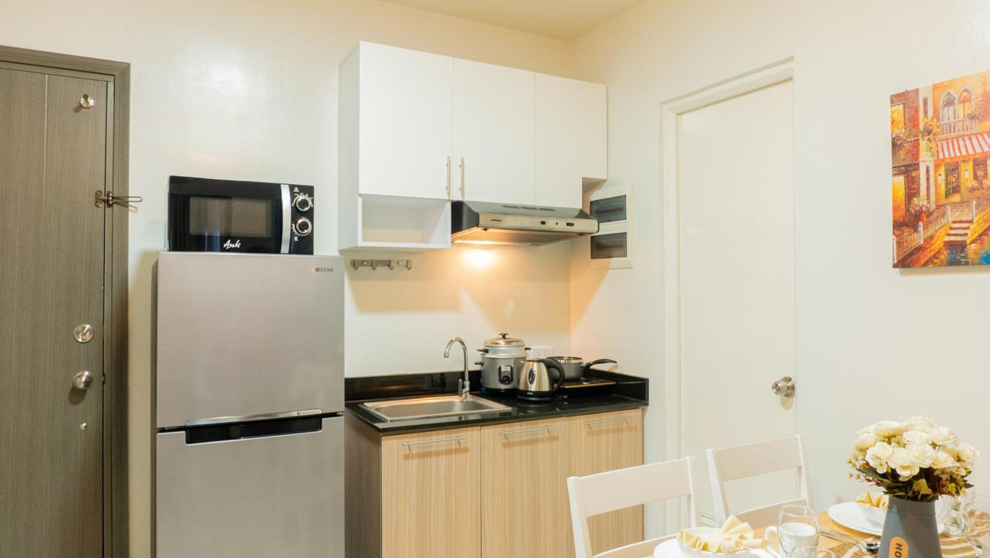 Palawan Modern Living In A Thoughtfully Designed Staycation Near Airport - B1 5Kunzite Puerto Princesa Esterno foto
